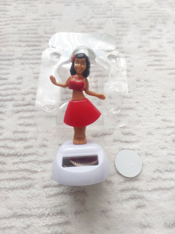 Güneş enerjili dans eden kız torpido süsü - Görsel 2