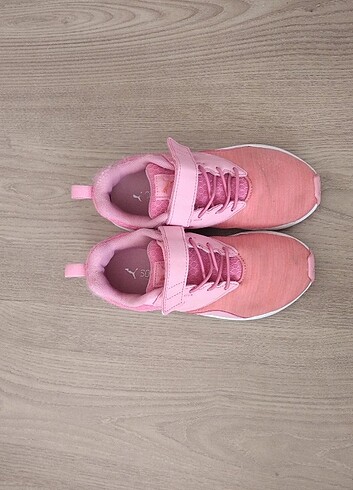 32 Beden pembe Renk Kız çocuk puma spor ayakkabi