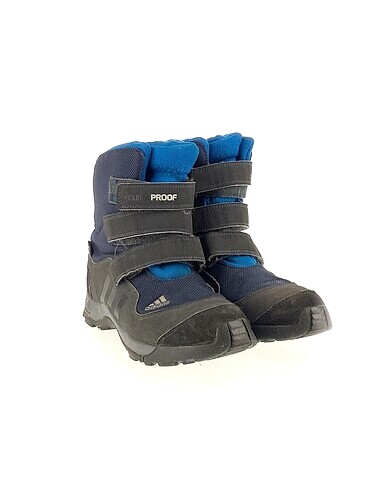 Adidas Adidas Bot %70 İndirimli.