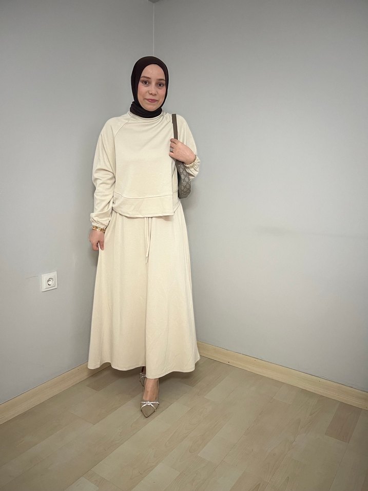 Uzun Beyaz Kadın Takım Elbise - Görsel 3