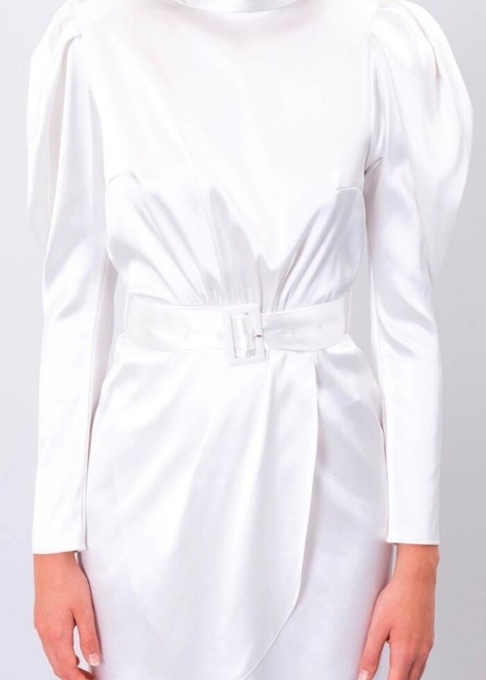 BSL 40 / L Saten Beyaz Vatkalı Elbise (Etiketli) - Görsel 3