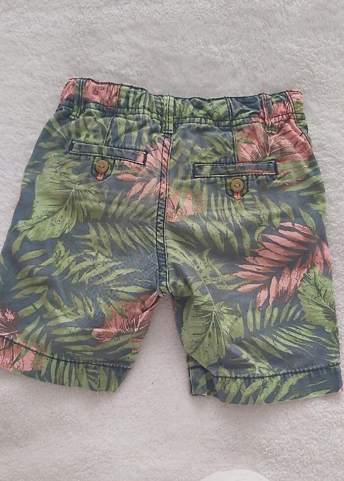 H&M 2-3 yaş yaprak desenli çocuk şort - Görsel 3
