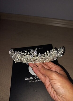 Gelin tacı 