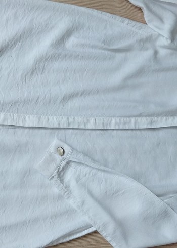 Düğmeli Beyaz Keten Midi Gömlek - Görsel 3