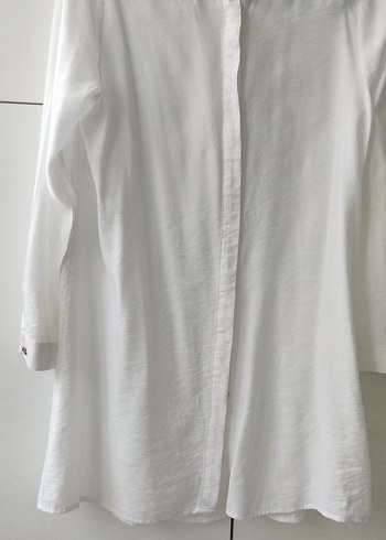 Düğmeli Beyaz Keten Midi Gömlek - Görsel 2