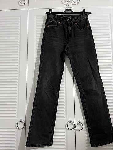 Stradivarius straight jean