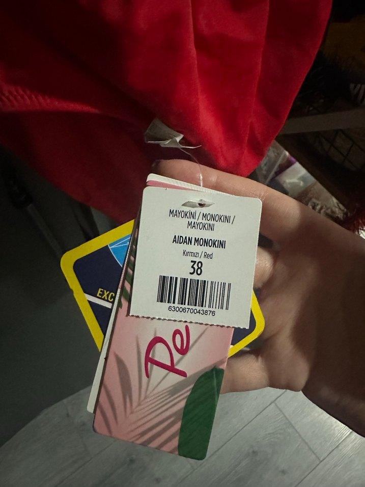 Penti kırmızı mayokini hiç kullanılmamış - Görsel 4