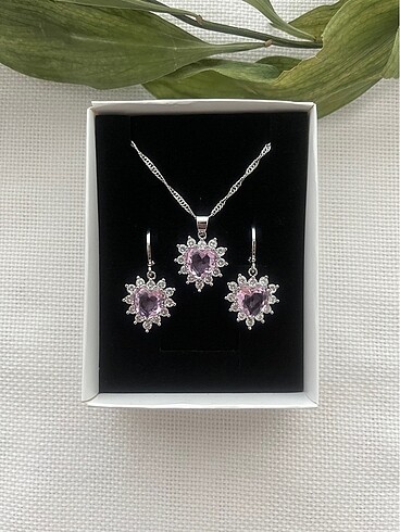 925 BASKILI PEMBE ROYAL HEARTS TAKI SETİ
