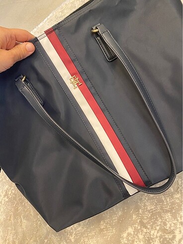 Tommy hilfiger çanta