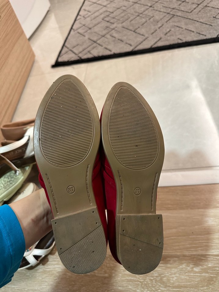 Klasik Kırmızı Süet Dolgu Topuklu Ayakkabı - Görsel 3