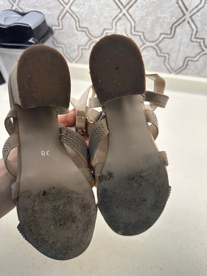 Bej Yılan Desenli Dolgu Topuklu Kadın Ayakkabı - Görsel 2