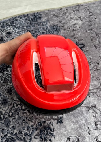 Parlak Kırmızı Motosiklet Kaskı - Görsel 4