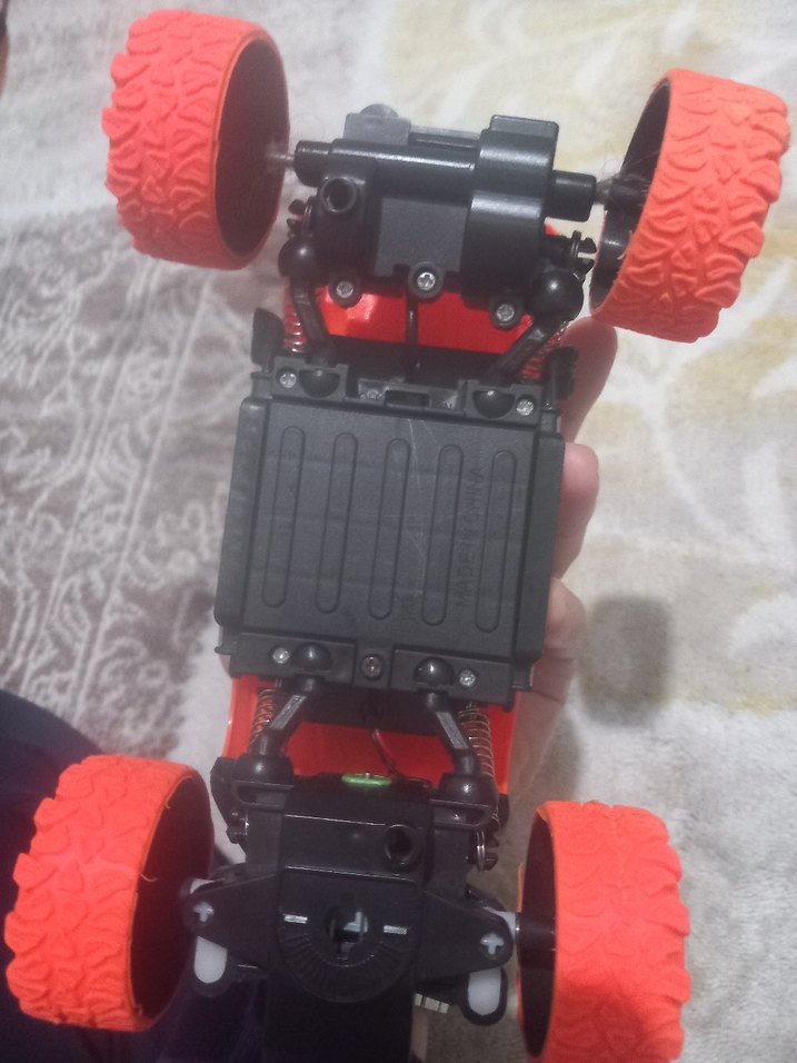 Kırmızı Büyük Tekerlekli Oyuncak Araba - Görsel 3