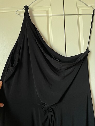 42 Beden siyah Renk Siyah abiye elbise