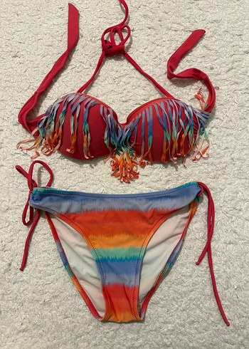 Renkli Püsküllü Bikini Takımı
