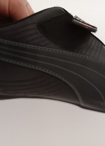 39 Beden siyah Renk Puma spor ayakkabı 
