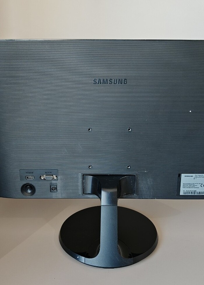 SAMSUNG SF350 LED MONİTÖR 21.5" - Görsel 3
