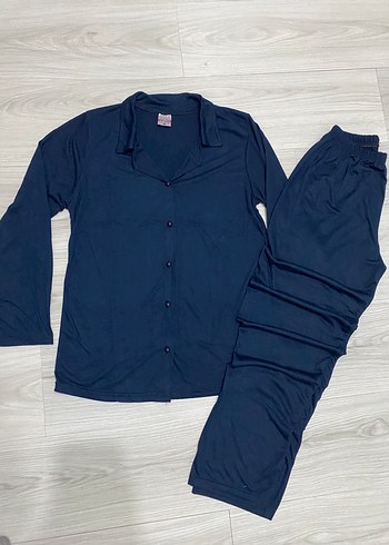 Uzun Kollu Lacivert VİSKON düğmeli Kadın Pijama Takımı