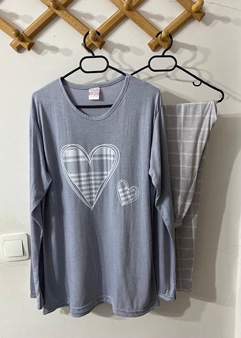 xl Beden gri Renk Gri Uzun Kollu uzun kalp baskılı Pijama Takımı