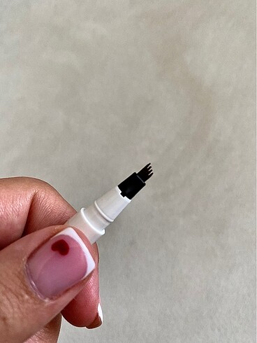 Beden Kalıcı kaş eyeliner i kalemi