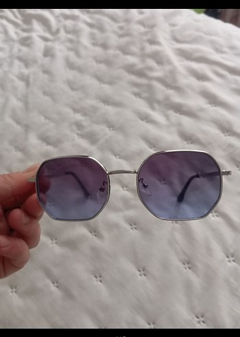 Şeffaf Çerçeveli Mor Minimalist Kadın Güneş Gözlüğü - Görsel 4