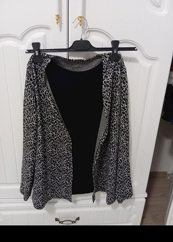 Gri Yılan Desenli Kemerli Kadın Hırka - Görsel 2