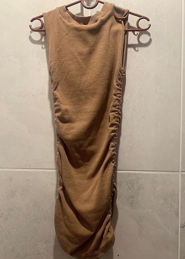 Yandan büzgülü mini elbise - Görsel 1