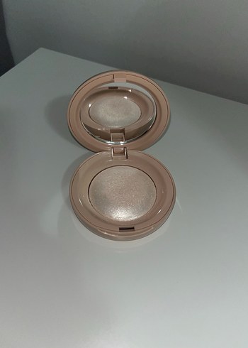 Rare Beauty Highlighter (Enlighten Rengi) - Görsel 2