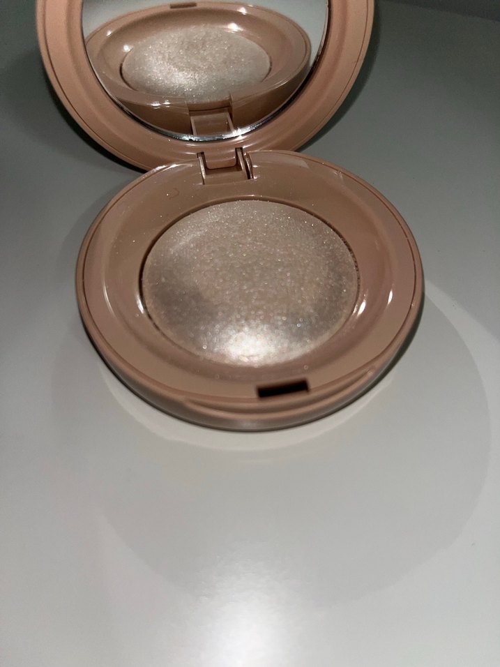 Rare Beauty Highlighter (Enlighten Rengi) - Görsel 4