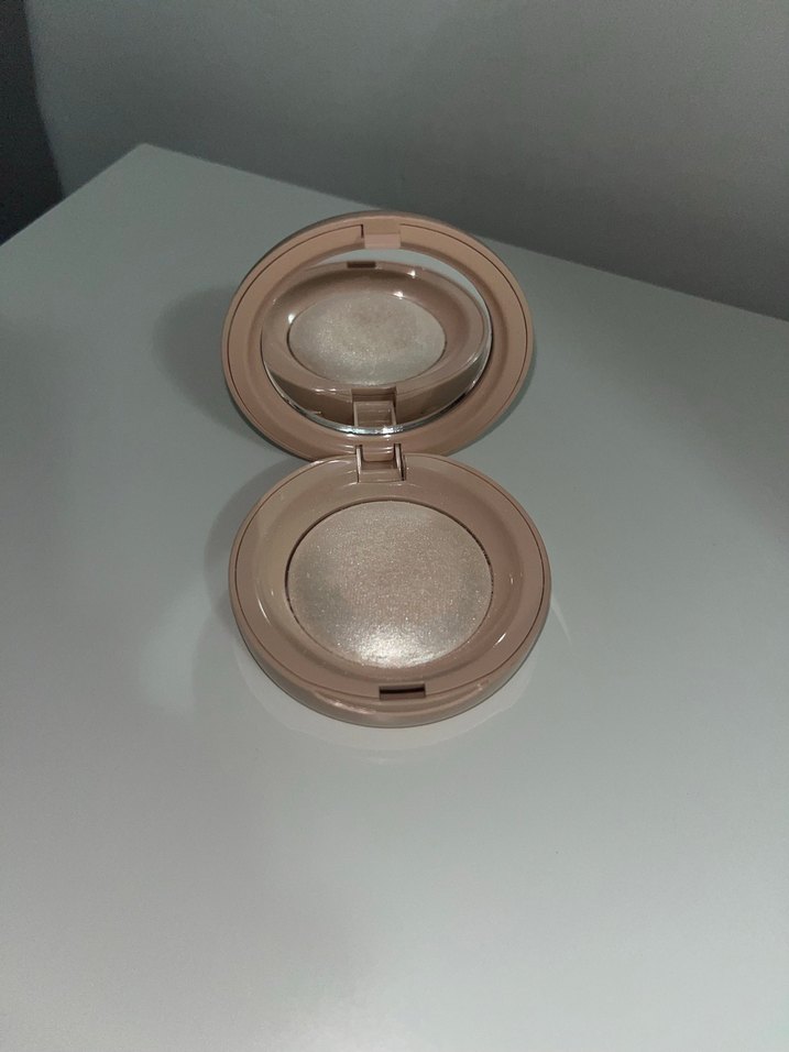 Rare Beauty Highlighter (Enlighten Rengi) - Görsel 2