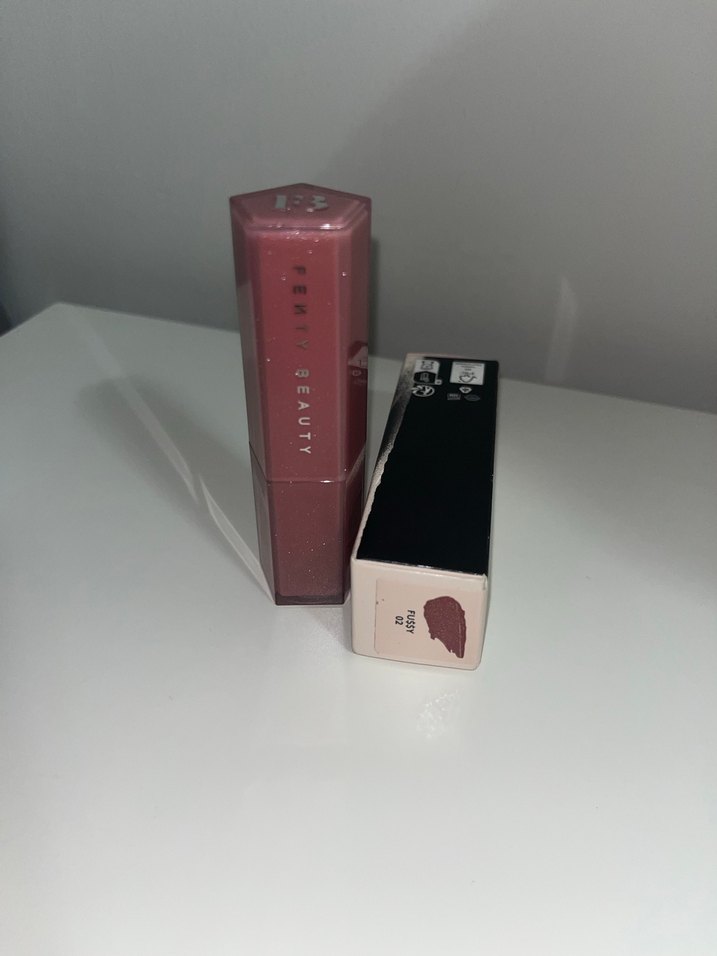 Fenty Beauty Gloss Bomb Stix(high shimmer) - Görsel 2