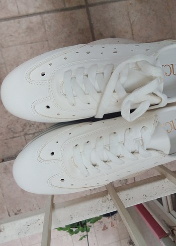 Beyaz İnci Kadın Dolgu Topuk Spor Ayakkabı - Görsel 4