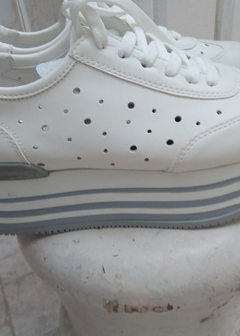 Beyaz İnci Kadın Dolgu Topuk Spor Ayakkabı - Görsel 2