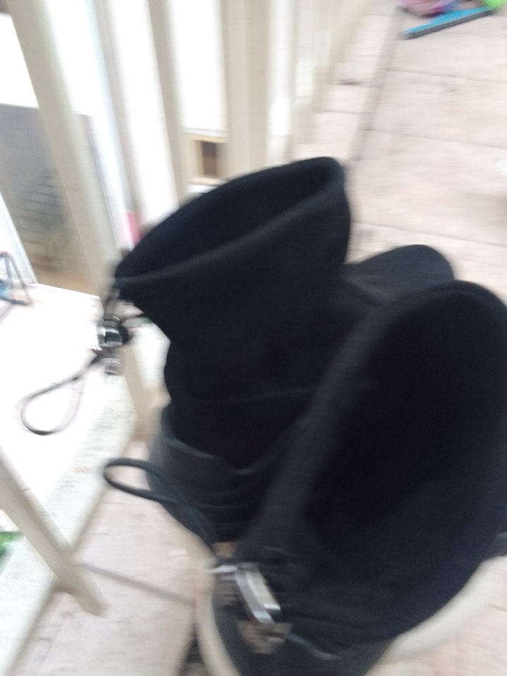 Siyah Kadın Kauçuk Dolgu Topuklu Bot - Görsel 3