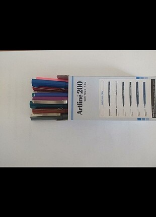 Artline fineliner