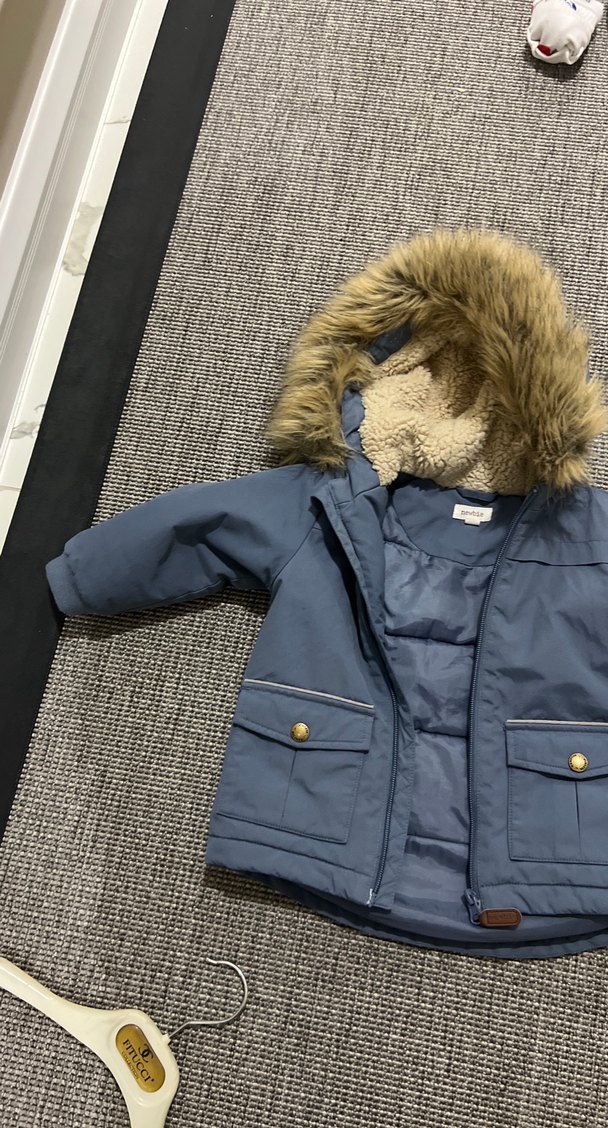 Kürklü Kapüşonlu Erkek Çocuk Mont - Görsel 5