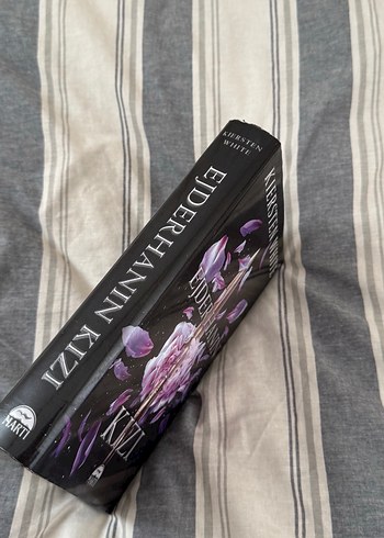 Ejderhanın Kızı - Kiersten White - Görsel 2