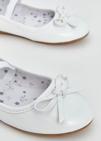 Fiyonklu Beyaz Kız Çocuk Rugan Babet 31 numara sıfır etiketli - Görsel 10