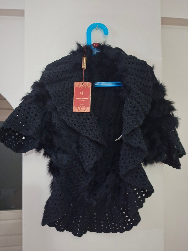 Kadın Siyah Kürklü Örgü Şal Yaka Bolero Hırka Yelek Peluş Triko - Görsel 2