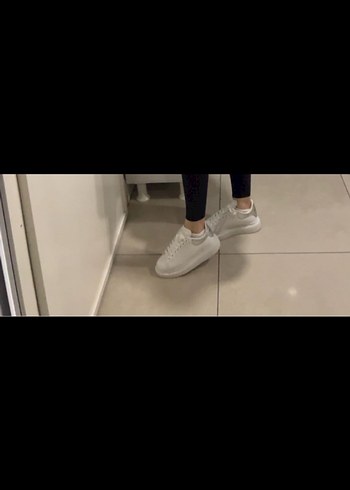 Alexander Mcqueen - Görsel 2