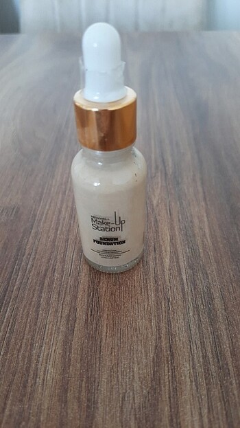 New well Make-UP Station Serum Foundatıon