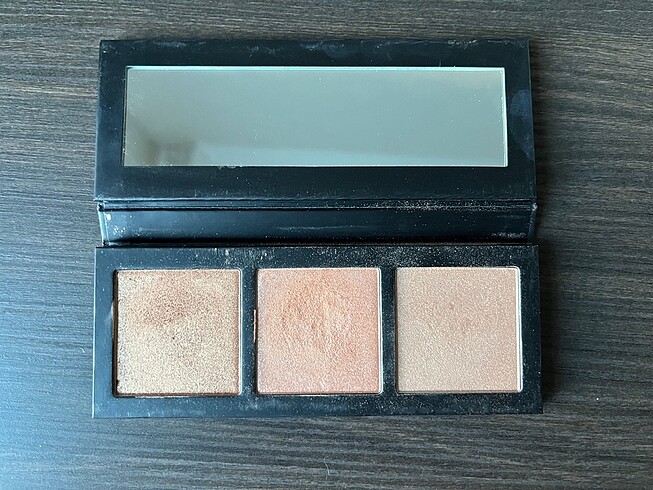MAC Mac hyper real glow aydınlatıcı