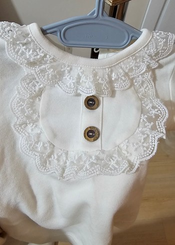 Kız Çocuk Düğmeli Beyaz Triko Bluz - Görsel 3