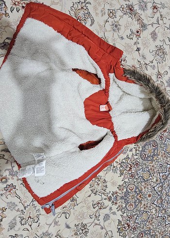 Turuncu Kürklü Erkek Çocuk Mont - Görsel 8