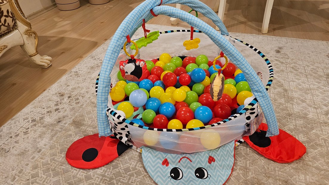 Renkli Bebek Oyun Halısı ve Topları - Görsel 2