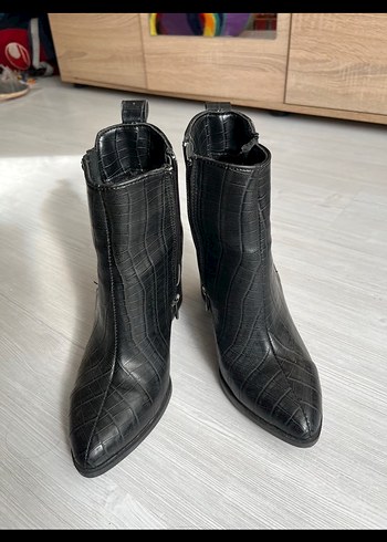 Yaya by Hotiç Suni Timsah Derisi Kalın Topuklu Bot - Görsel 7