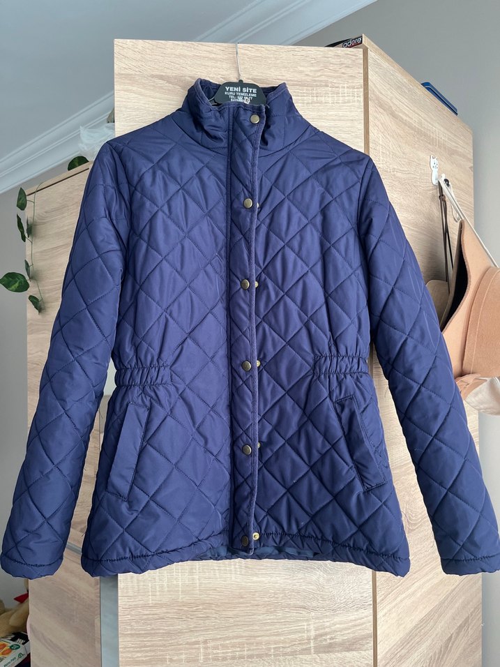 Asymmetry Lacivert Kapitone Mevsimlik Mont - Görsel 5