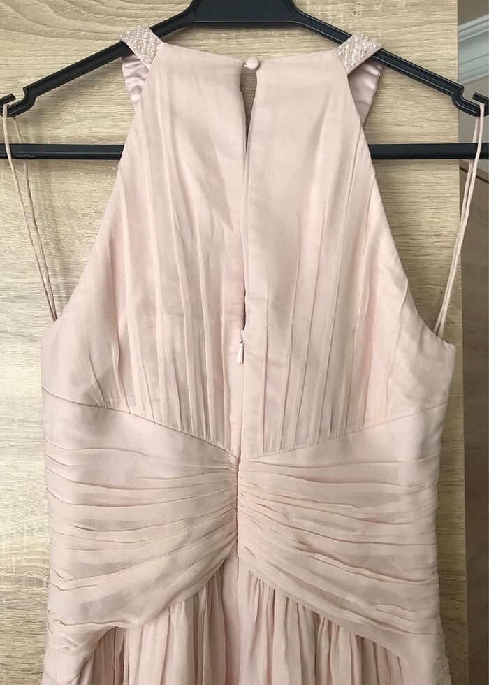 Forever New Pudra Pembe Halter Yaka Şifon Abiye Gece Elbisesi - Görsel 4