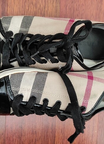 Burberry Orijinal Spor Ayakkabı - Görsel 4