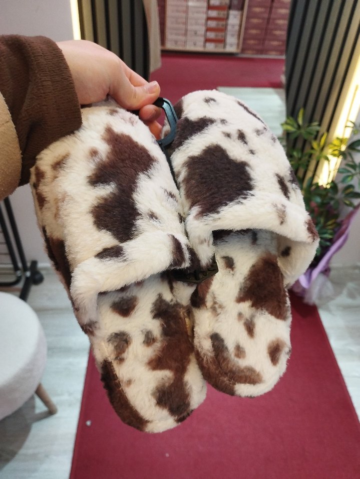 Kadın Desenli Yüksek Topuklu Ev Terlikleri - Görsel 5